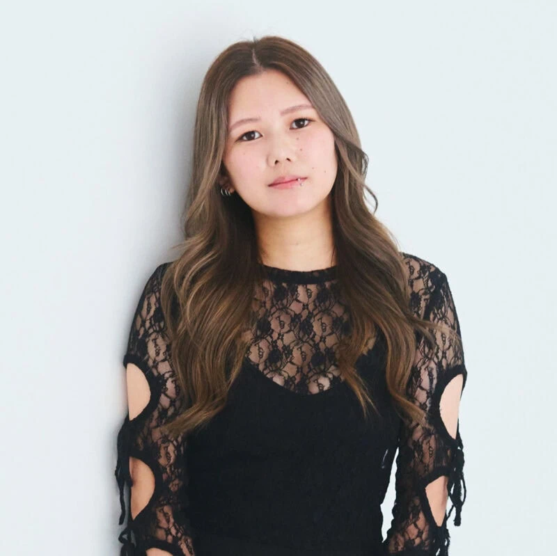 金原ひとみ