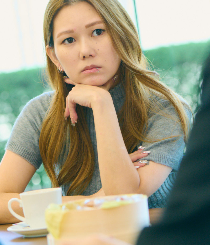 金原ひとみ