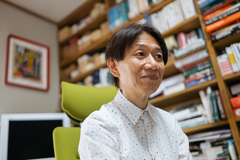 金原ひとみの父親の金原瑞人