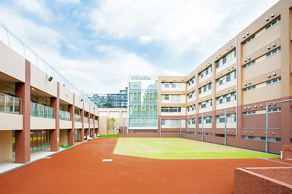畑芽育の出身高校である目黒日本大学高等学校
